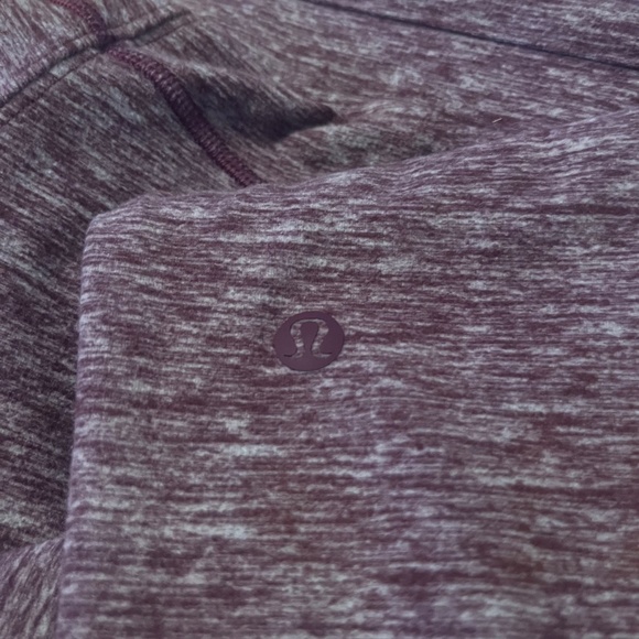 NWOT Lululemon Women's Red Joggers Size 6 - Picture 3 of 3